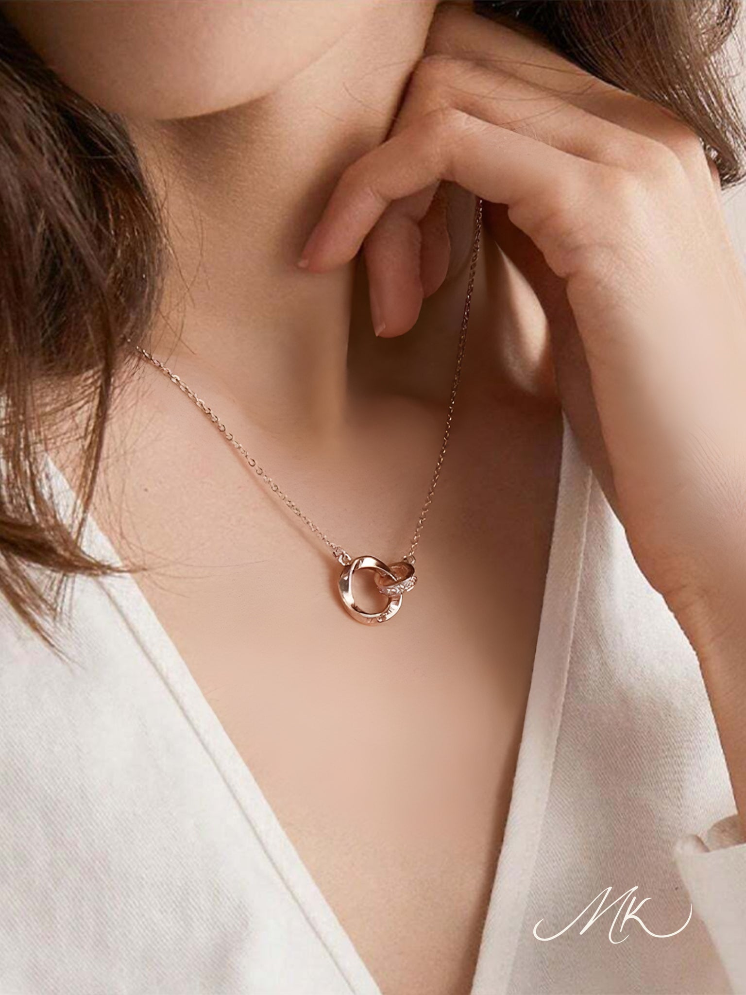 Eternal Loop Necklace [ENGRAVABLE]