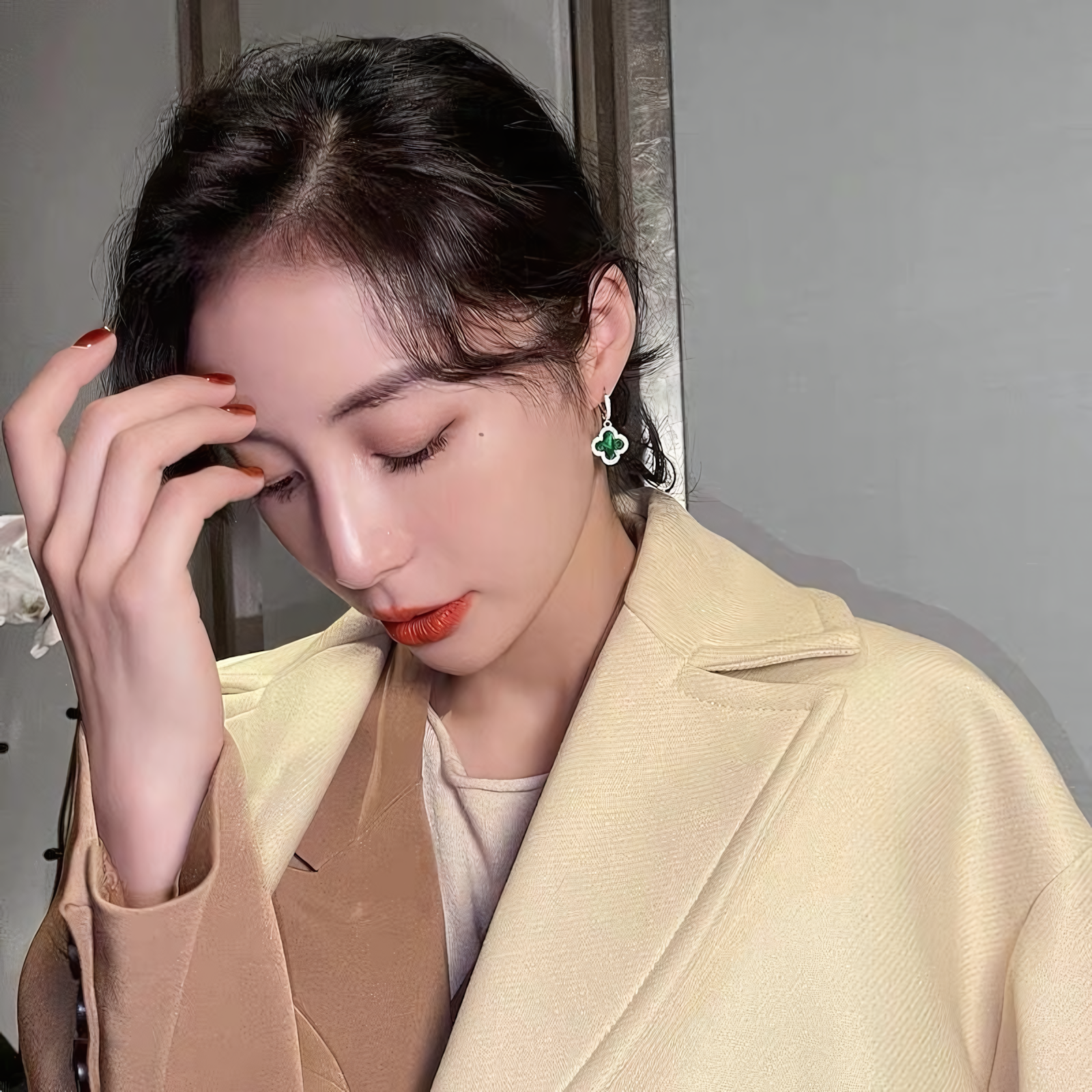 Clover Lux Earring (green/red/black)