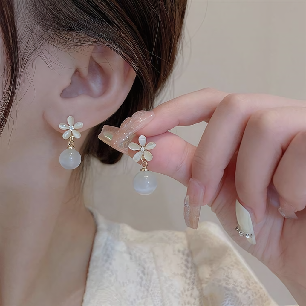 Blossom & Pearl Earring