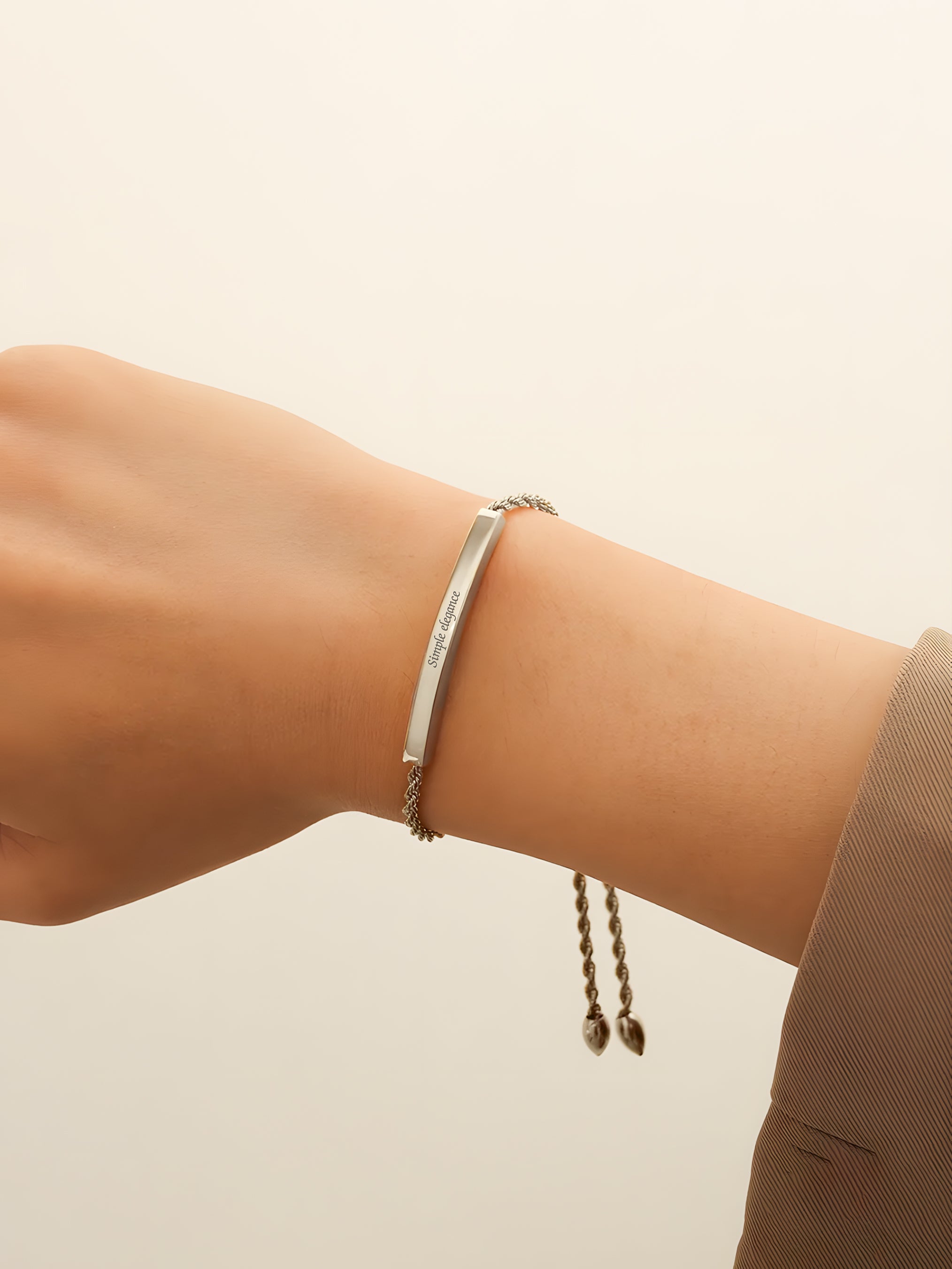 Quinn Bracelet [ENGRAVABLE]