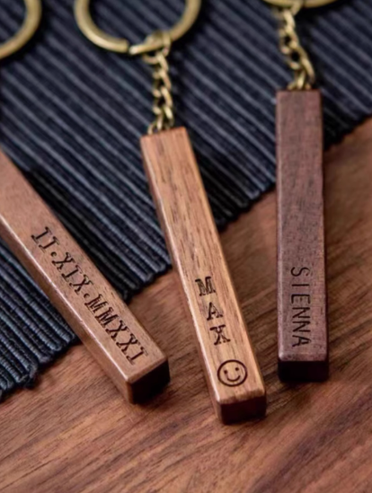 [ENGRAVABLE] Wooden Bar Keychain