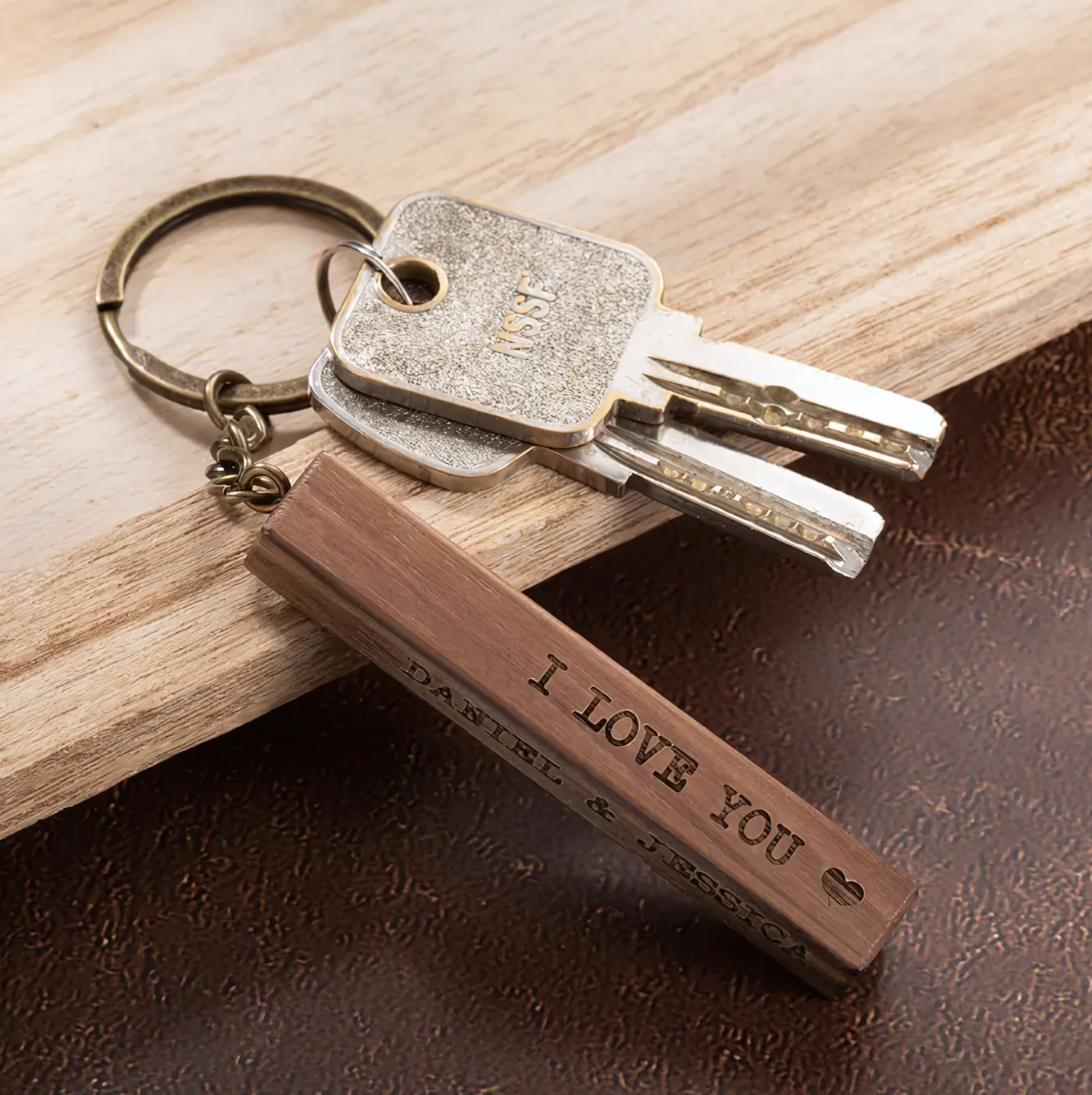 [ENGRAVABLE] Wooden Bar Keychain