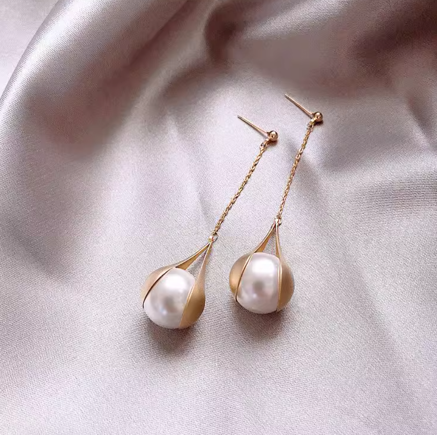 Pendant Pearl Earring