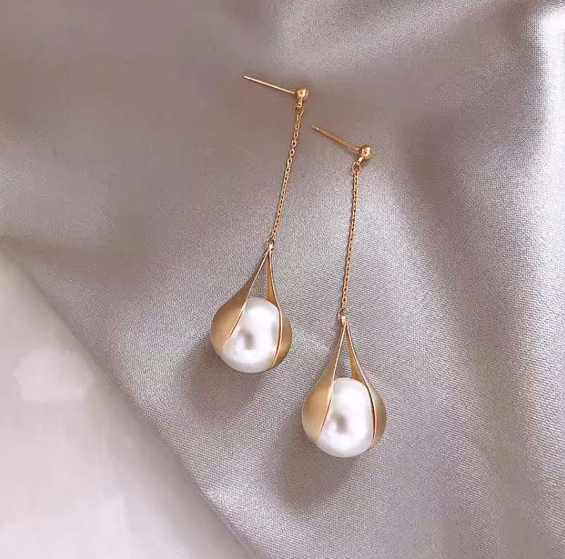 Pendant Pearl Earring