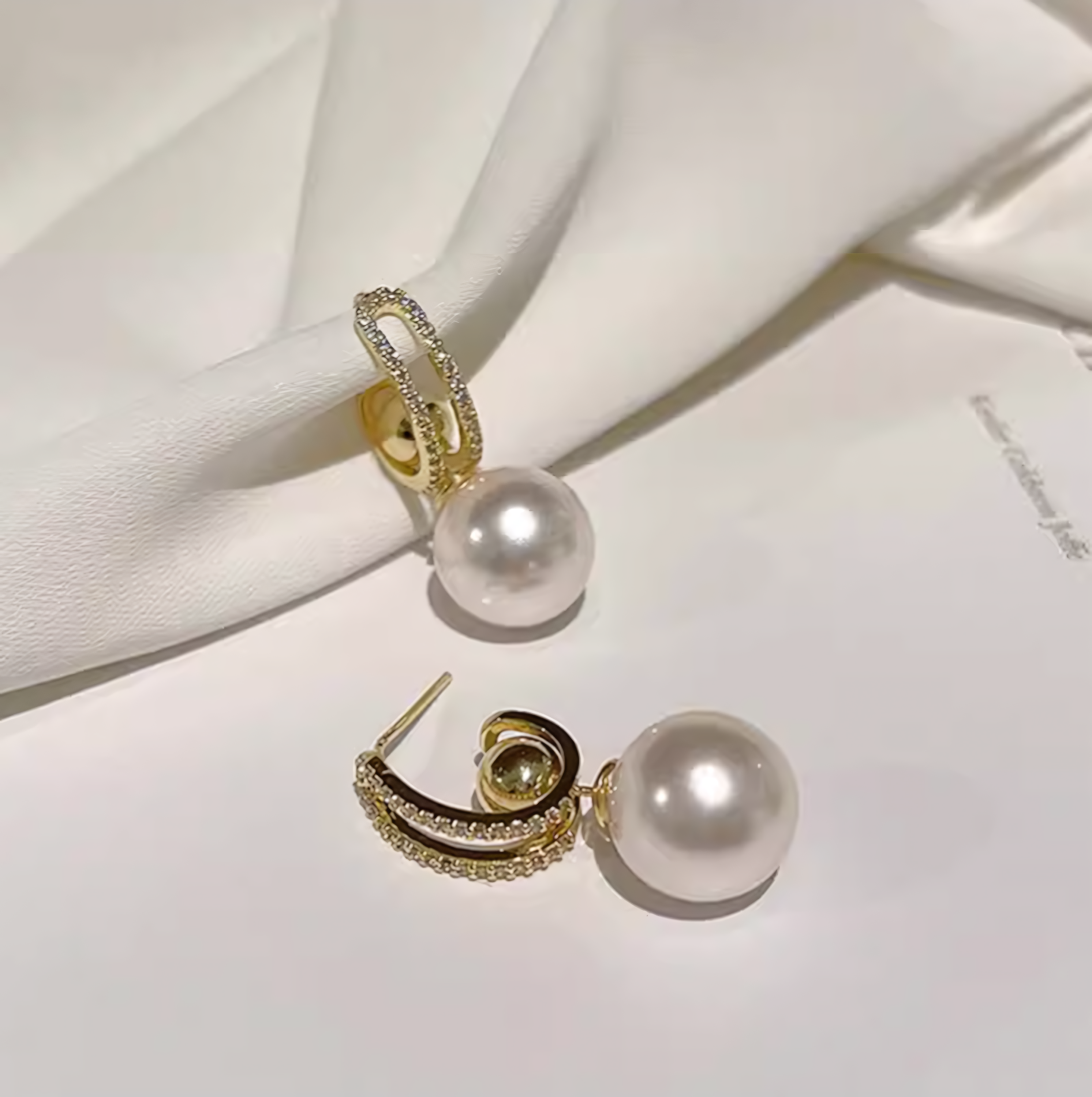 Elegant Pearl Earring